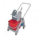 Wózek Sp. z jednym wiad.25l i wycisk.czer